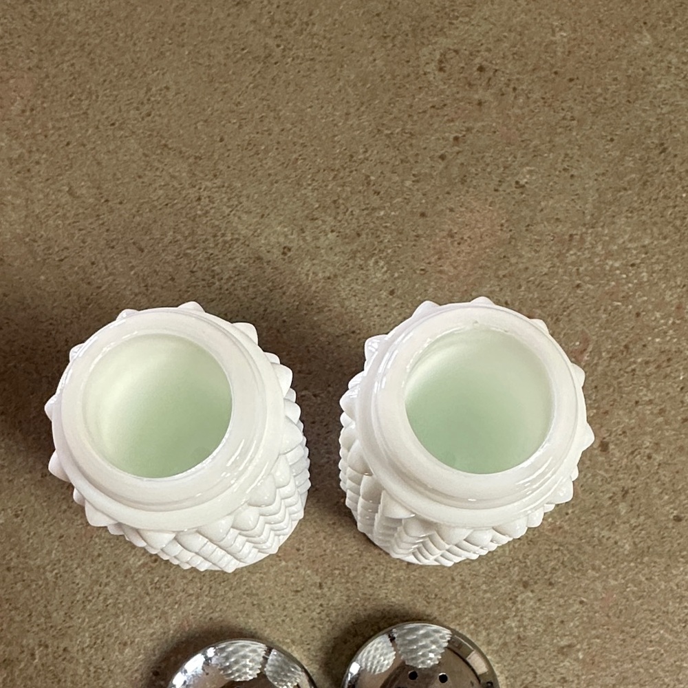 Fenton White Hobnail Salt and Pepper Shakers with Silver Tops - Picture 2 of 9